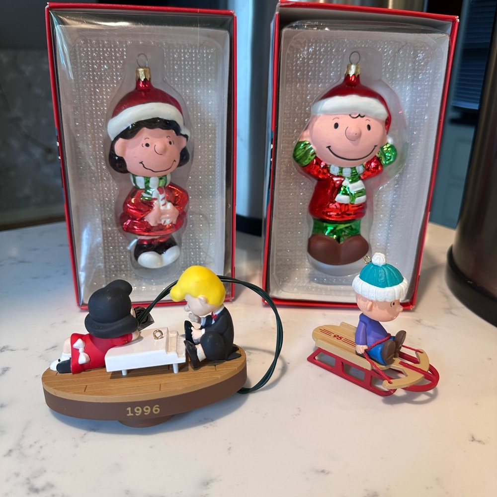 Peanuts Christmas Ornaments Set